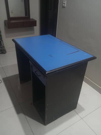 Office/Study Computer table with Drawer and Mouse tray  Good condition