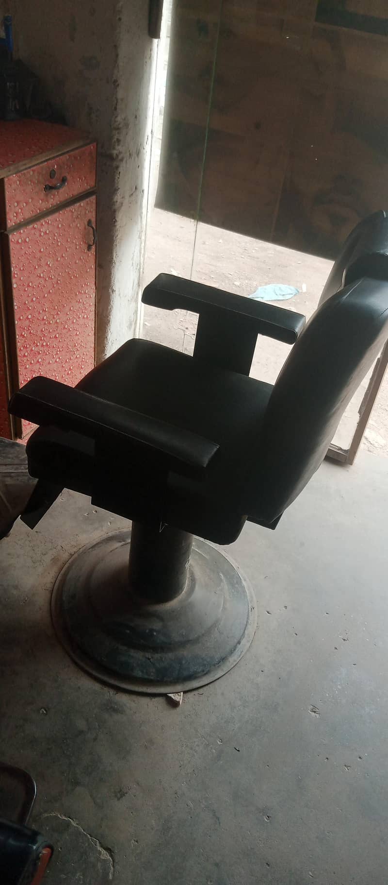 salon for sale 0