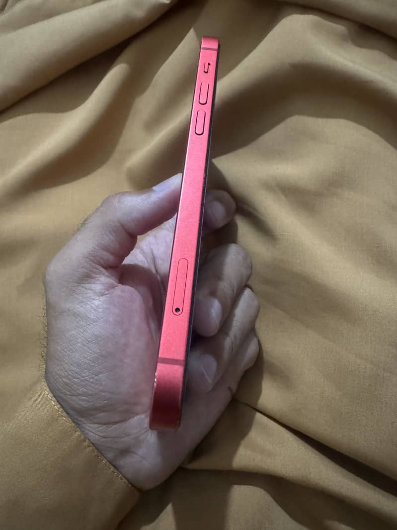 iPhone 12 6