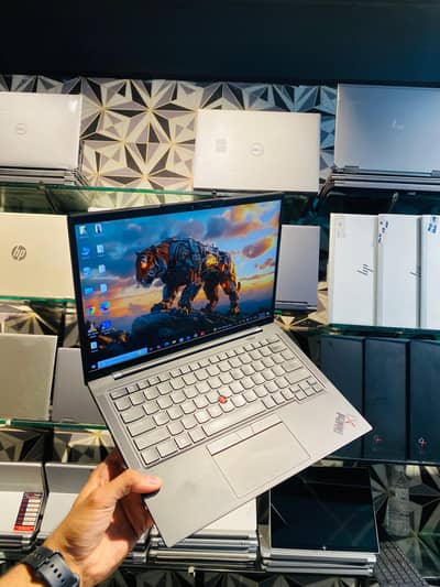 Lenovo ThinkPad X1 Carbon Gen 10 | i7-12th | 16/256 | COD Available