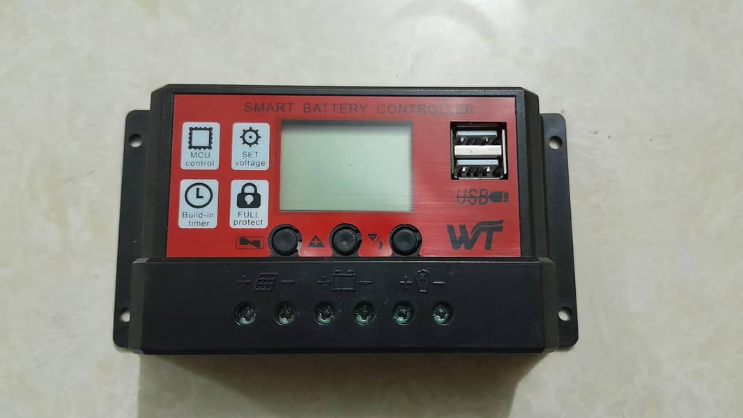 MPPT Solar Charge Controller 0