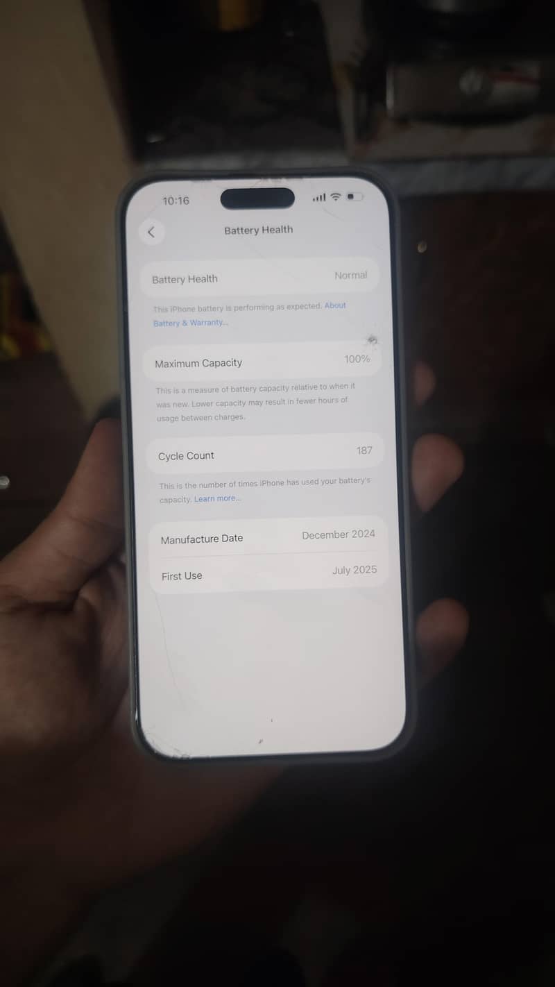 Apple iPhone 16 Pro Max 1