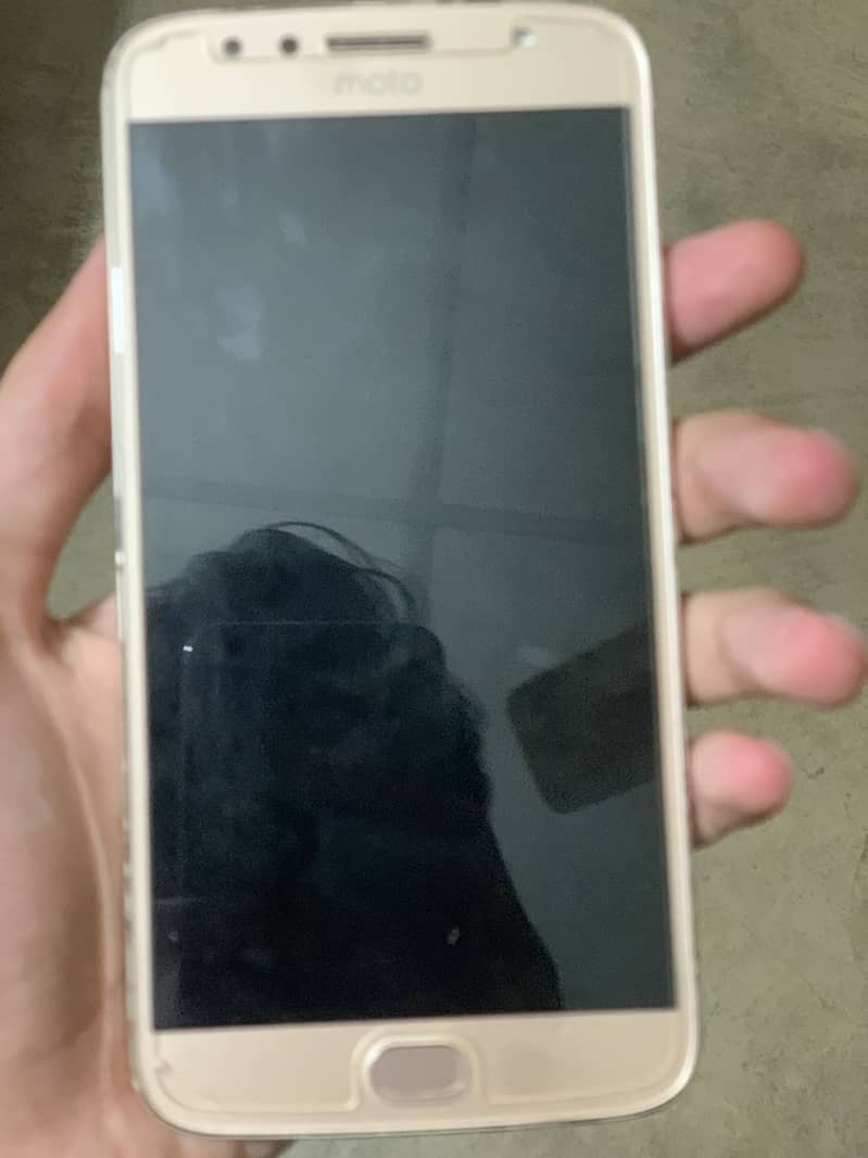 Model:moto g5s plus 2