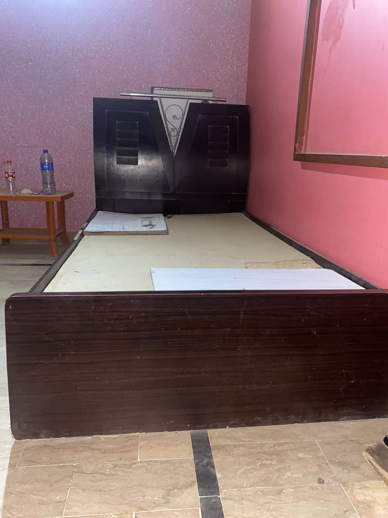 SINGLE BED 1