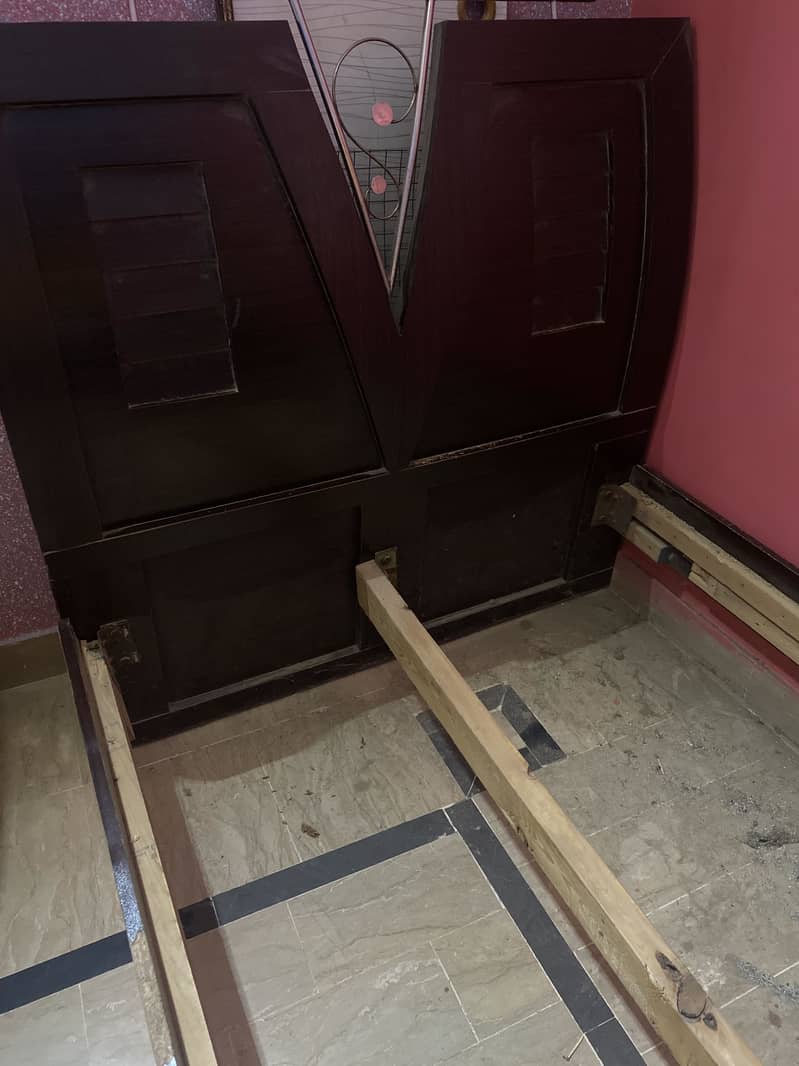 SINGLE BED 4