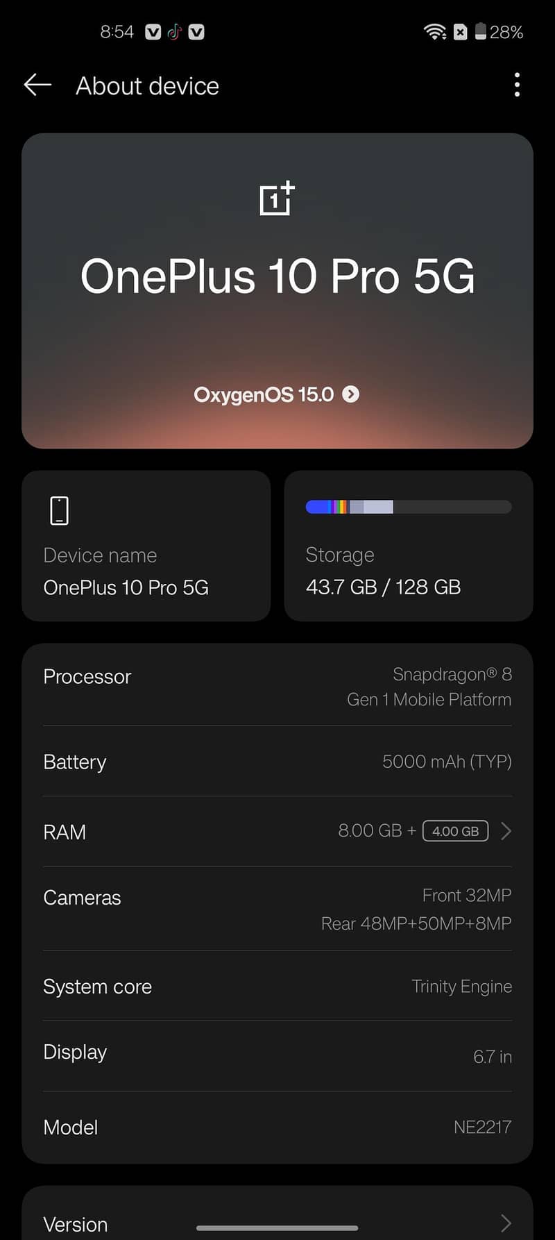 One Plus 10 Pro 4