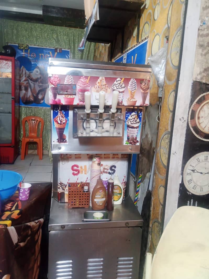 Ice cream machine 0