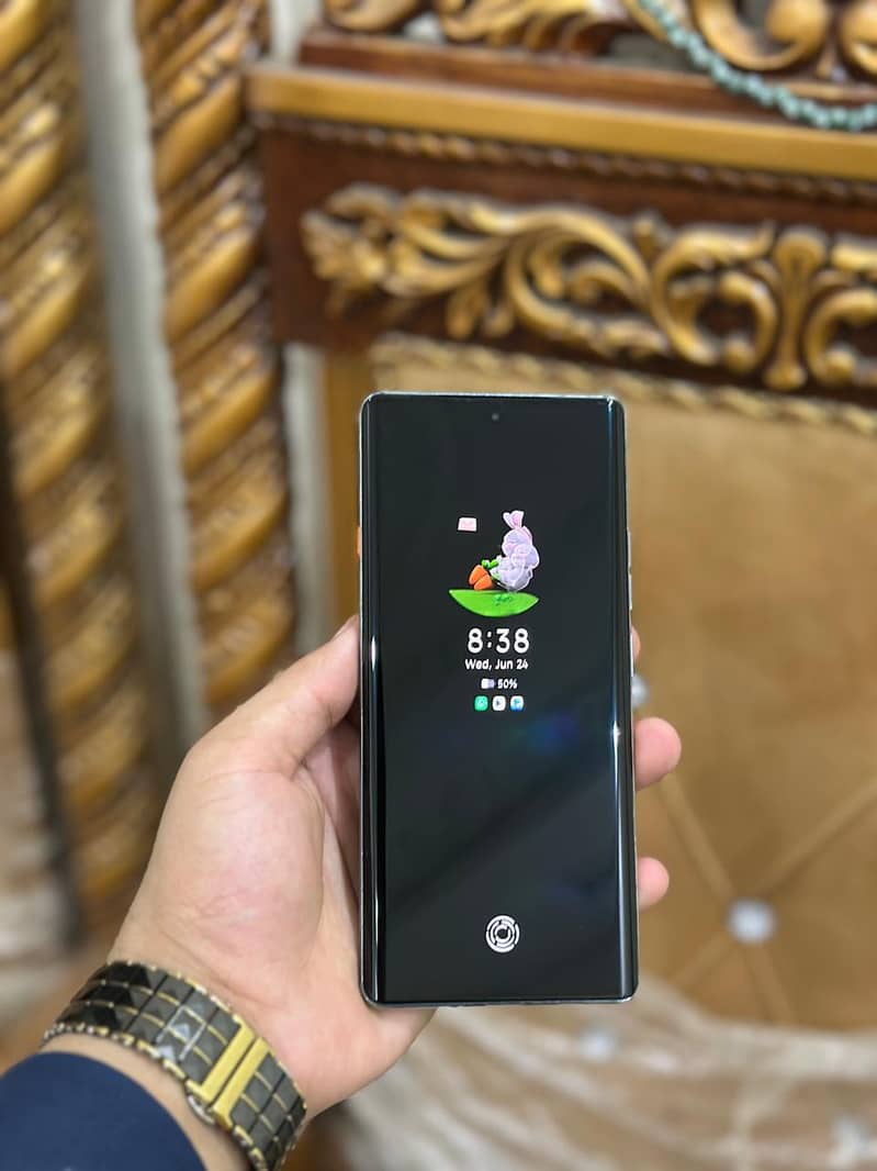 Tecno CAMON 40 Pro 6