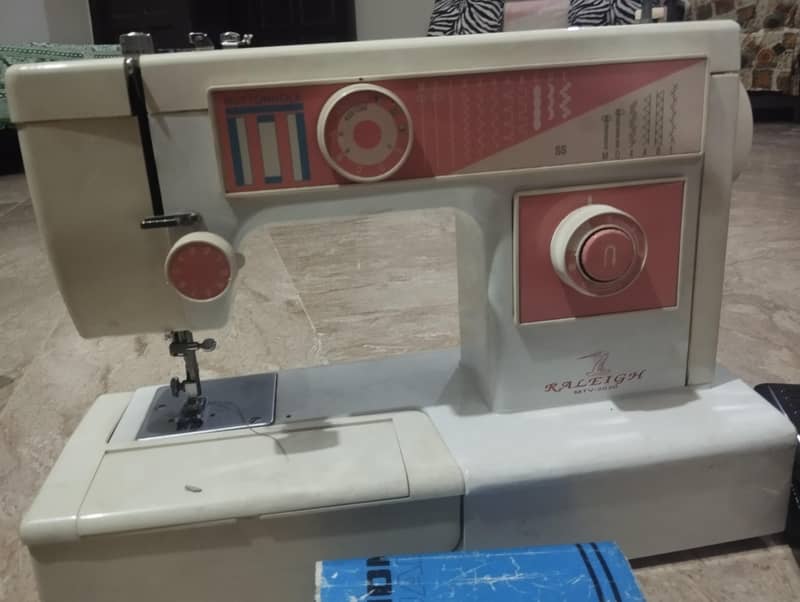 sewing Machine 0