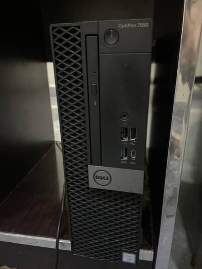 Dell 7050 Desktop | i3 7100 | nvme 128 GB | HHD 500 GB | 4 GB DDR4 Ram