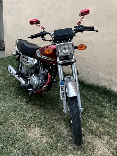 Honda 125 special edition (Red & silver) self start  Urgent sale
