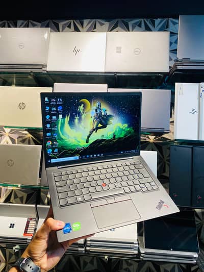 Lenovo ThinkPad X1 Carbon Gen 11 | i7-13th | 16/256 | 14" | COD Avail