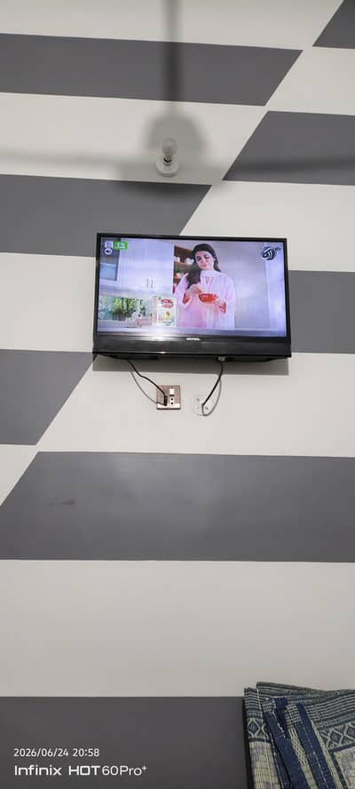 Nobel LCD