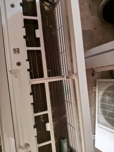 1 Ton Gree split air condition
