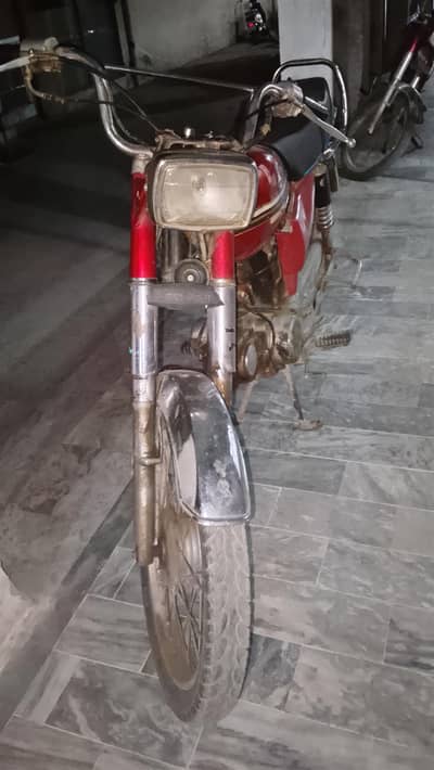 CD 70 BIKE