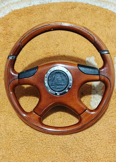 Momo steering