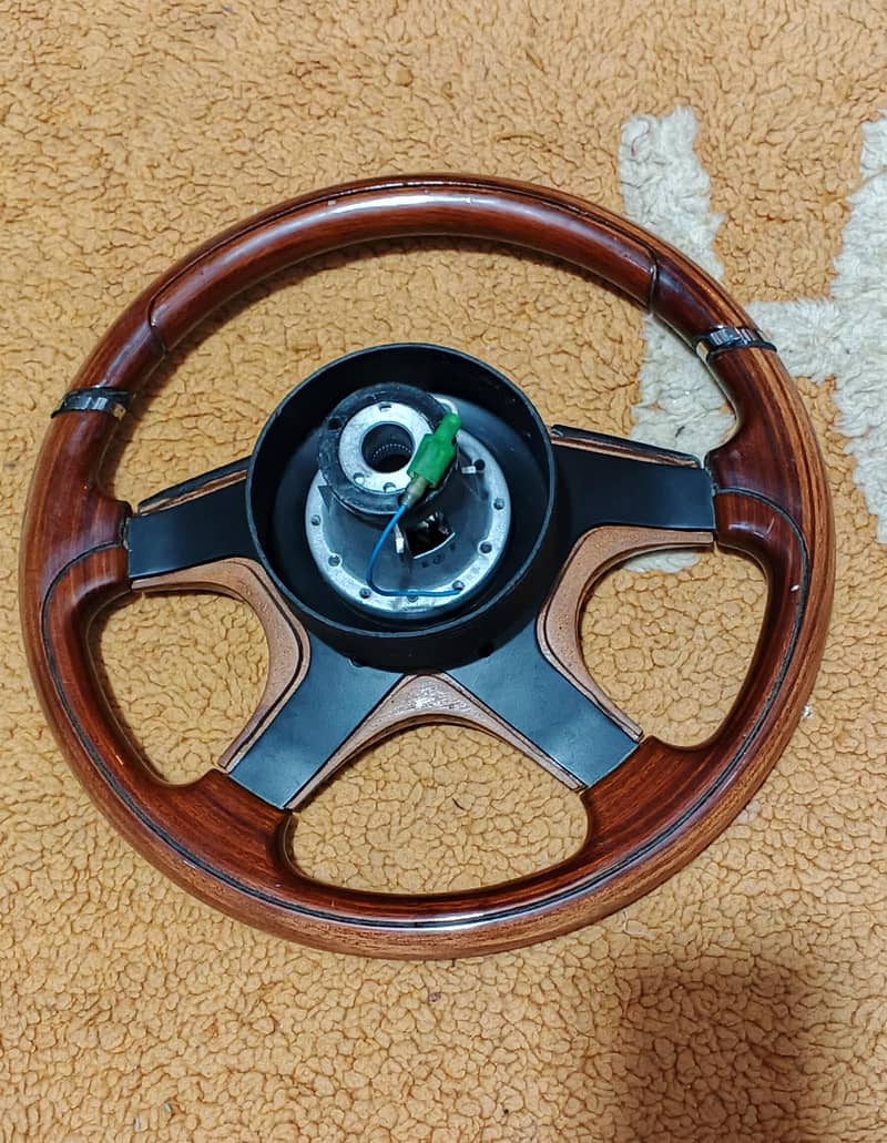 Momo steering 2