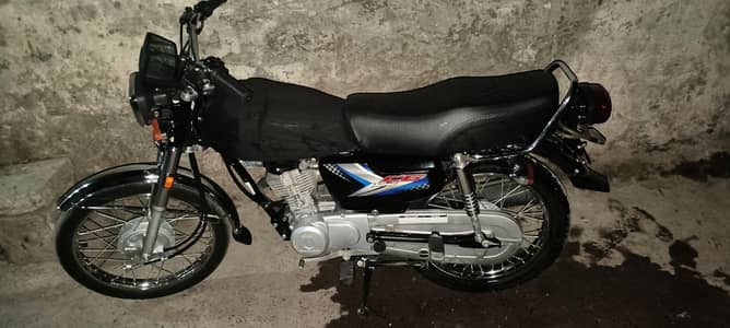 Honda 125 black color 2025 model