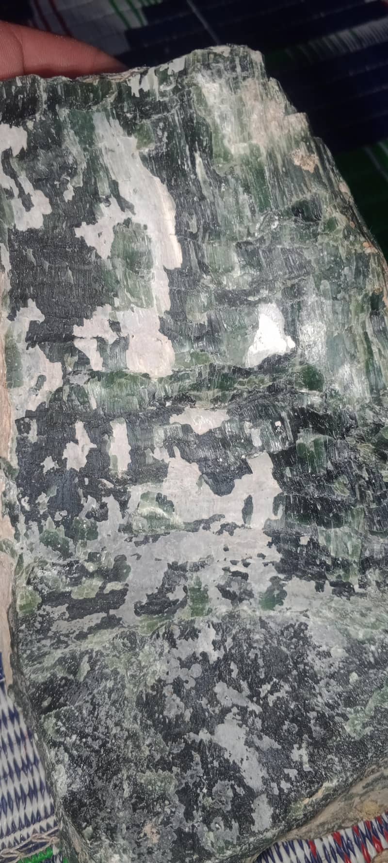 nephrite 3