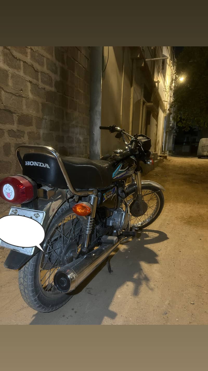 unique 125 1