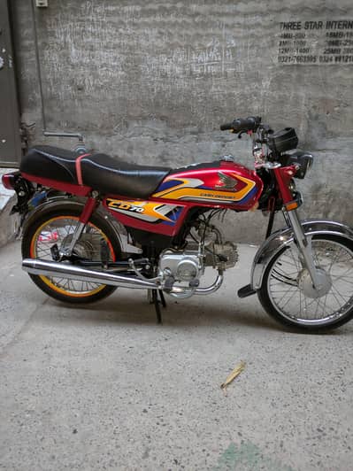 Honda 70 bike brand new condition no work required home used bike