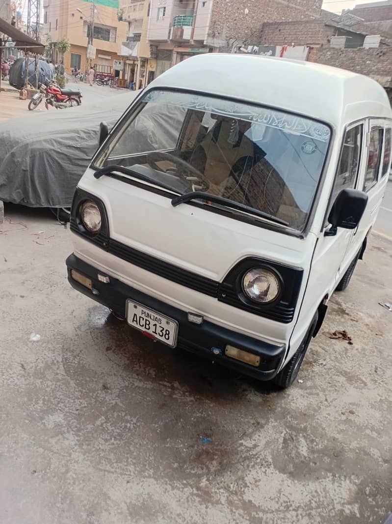 Suzuki bolan van 0