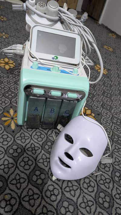 hydra facial machine ( skin care )