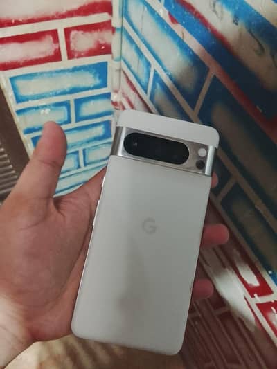 Google Pixel 8 Pro