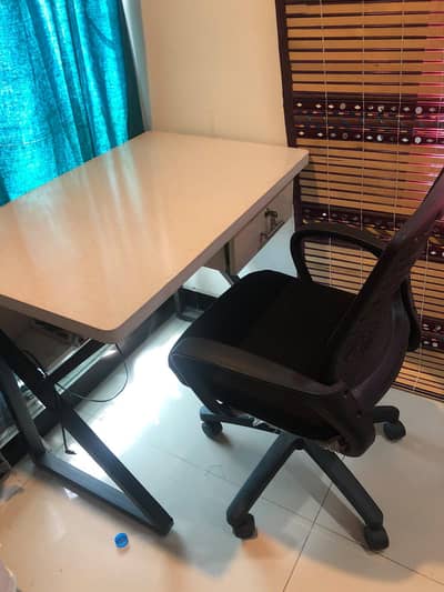 chair and table new