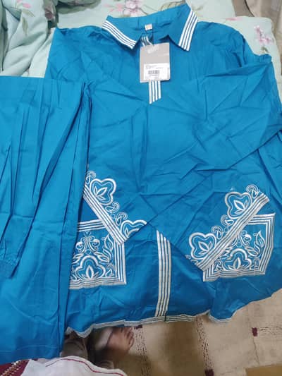 Nishat Embroidered Co-Ord Set