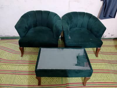 2 sofa set one table