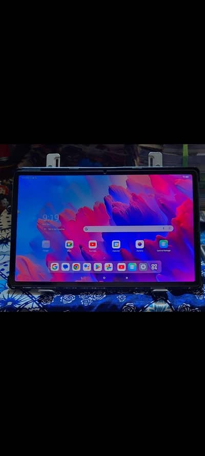Lenovo P12 tablet 10/10 with pen & original charger