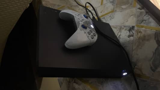 Xbox one x 1tb in mint condition