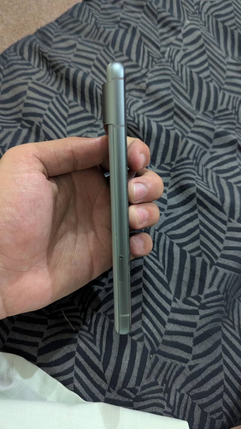 Google Pixel 8 1