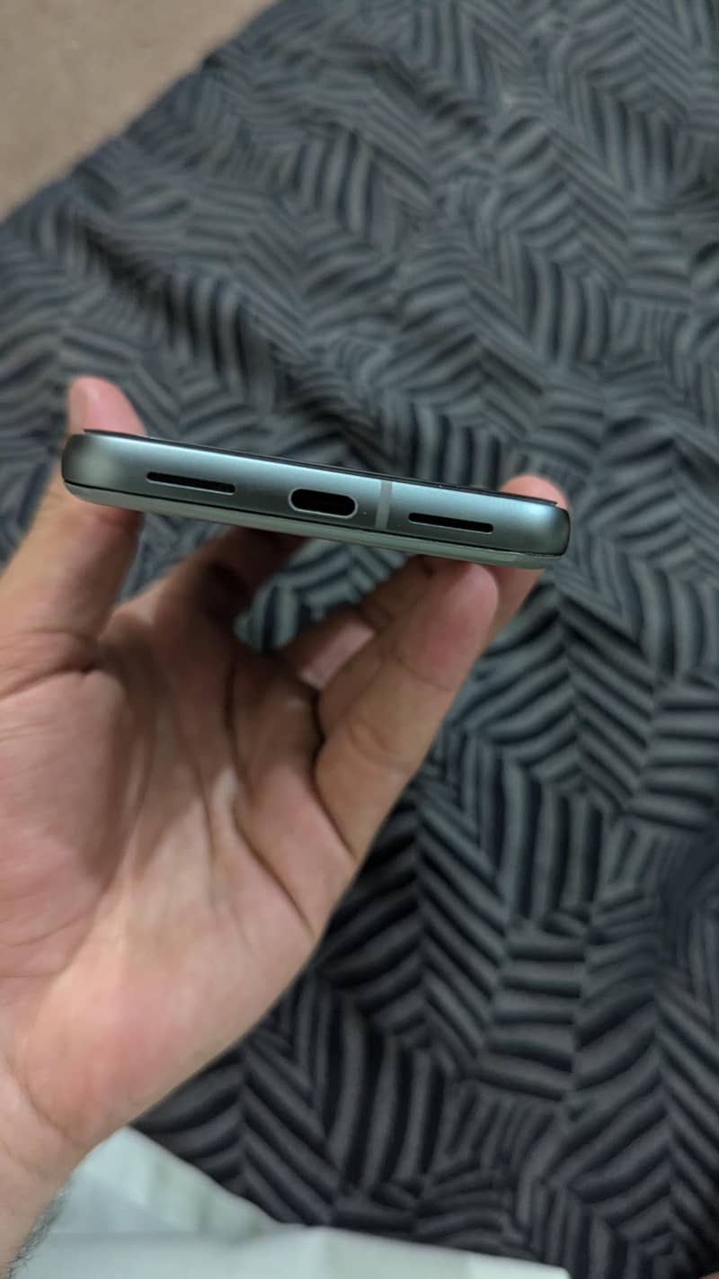 Google Pixel 8 3