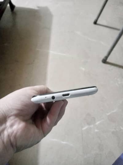 Tecno Spark 6go