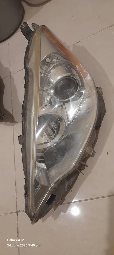 TOYOTA AQUA 2012 - 2014 HEADLIGHT