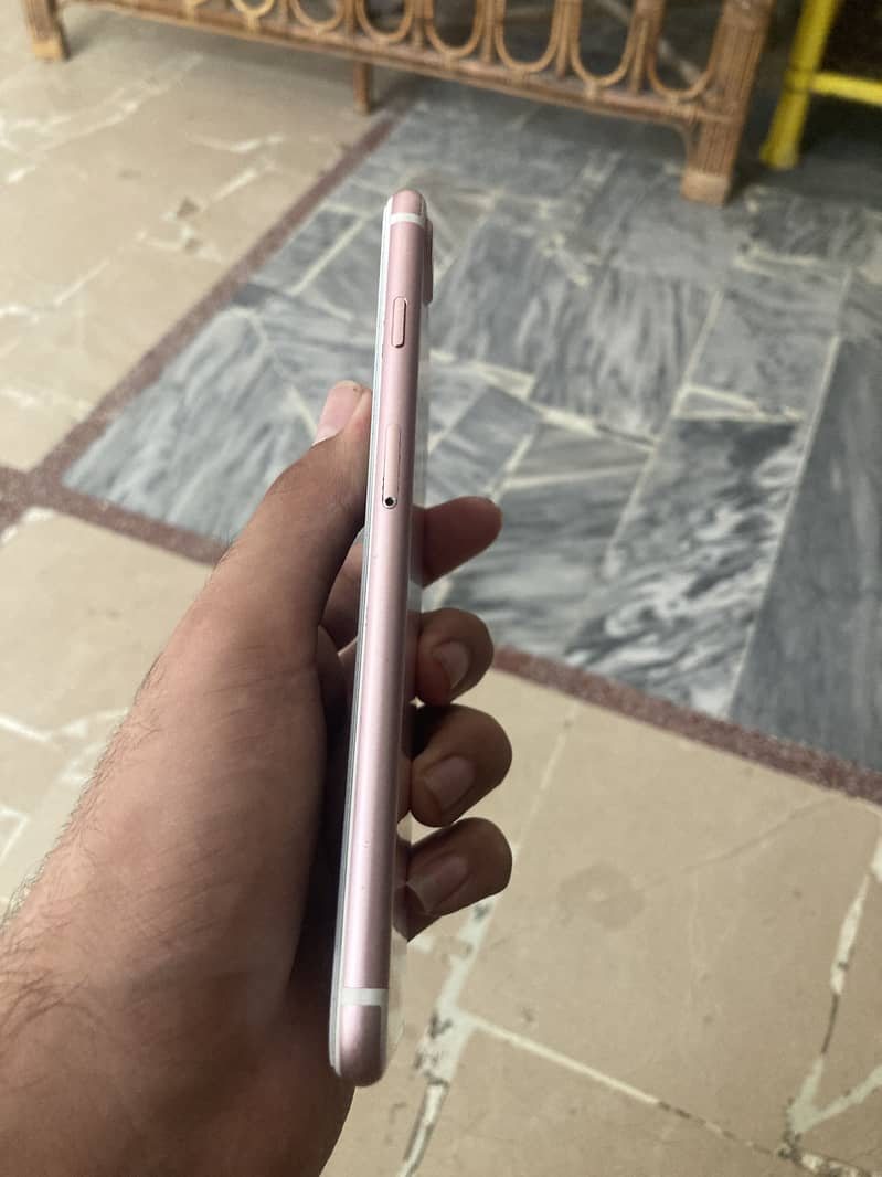 Apple iPhone 7 Plus 7