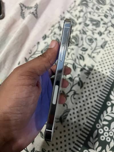 Apple iPhone 12 Pro