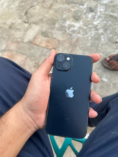 Apple iPhone 13
