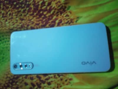 Vivo S1