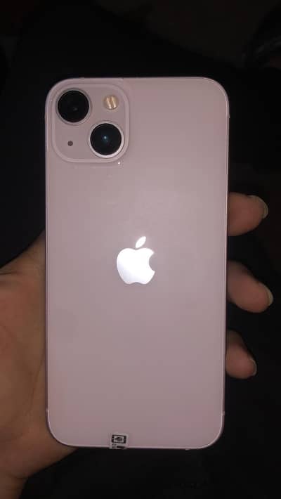 Apple iPhone 13