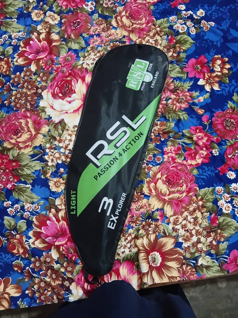Badminton racket 0