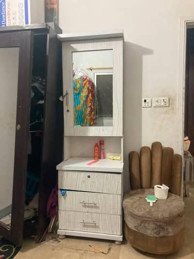 White dressing table minimalistic