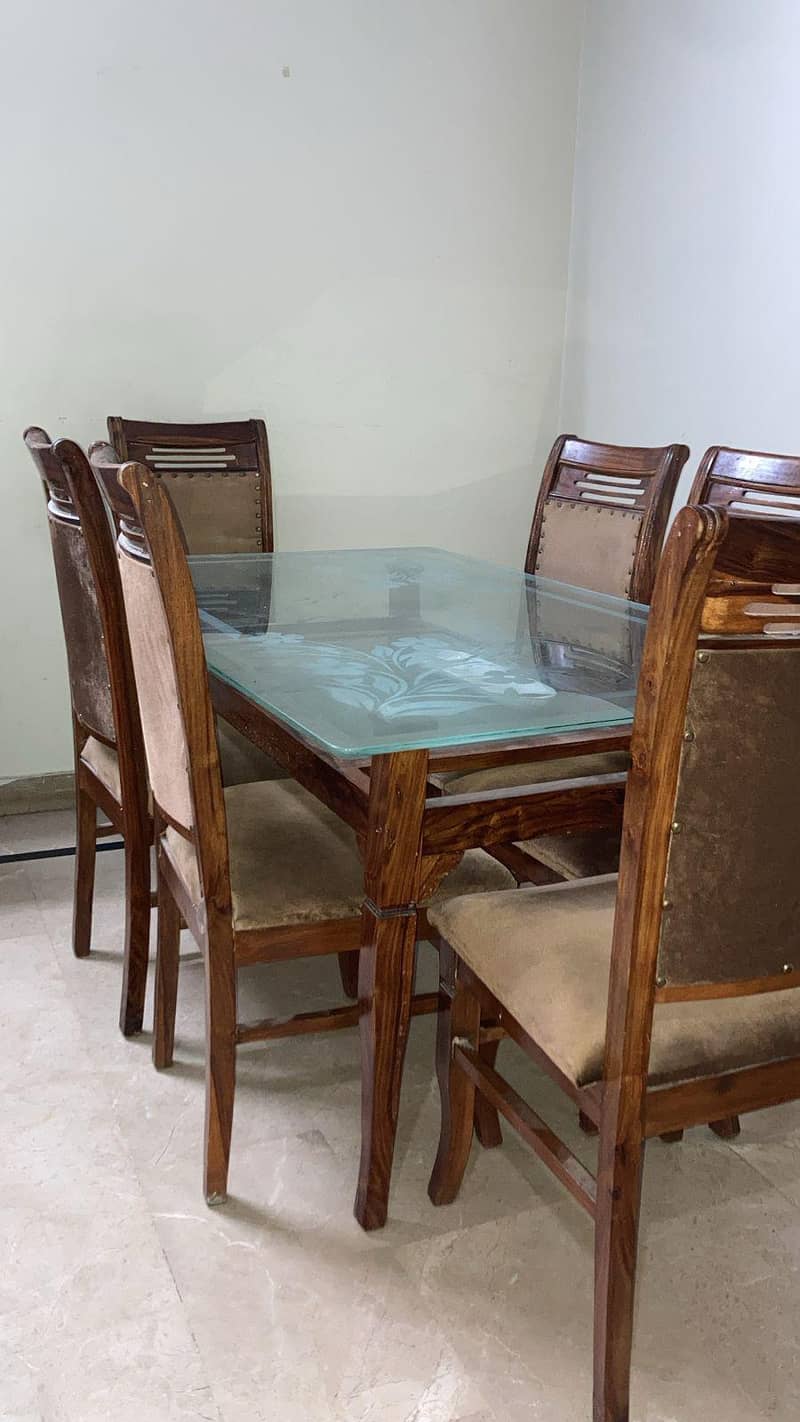 dinning table 0