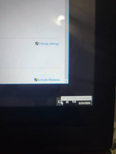 laptop all ok hai 4 sy 5 hour backup hai tuch all ok hai
