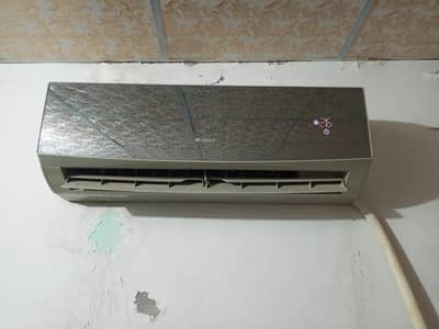Gree 1 ton inverter A. C