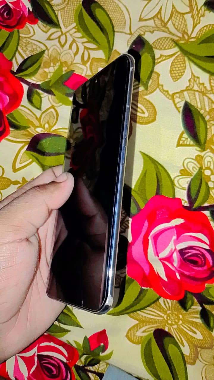Tecno spark 40 pro plus 0