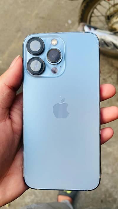 Apple iPhone 13 Pro