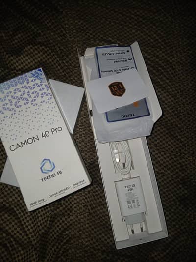 Tecno CAMON 40 Pro